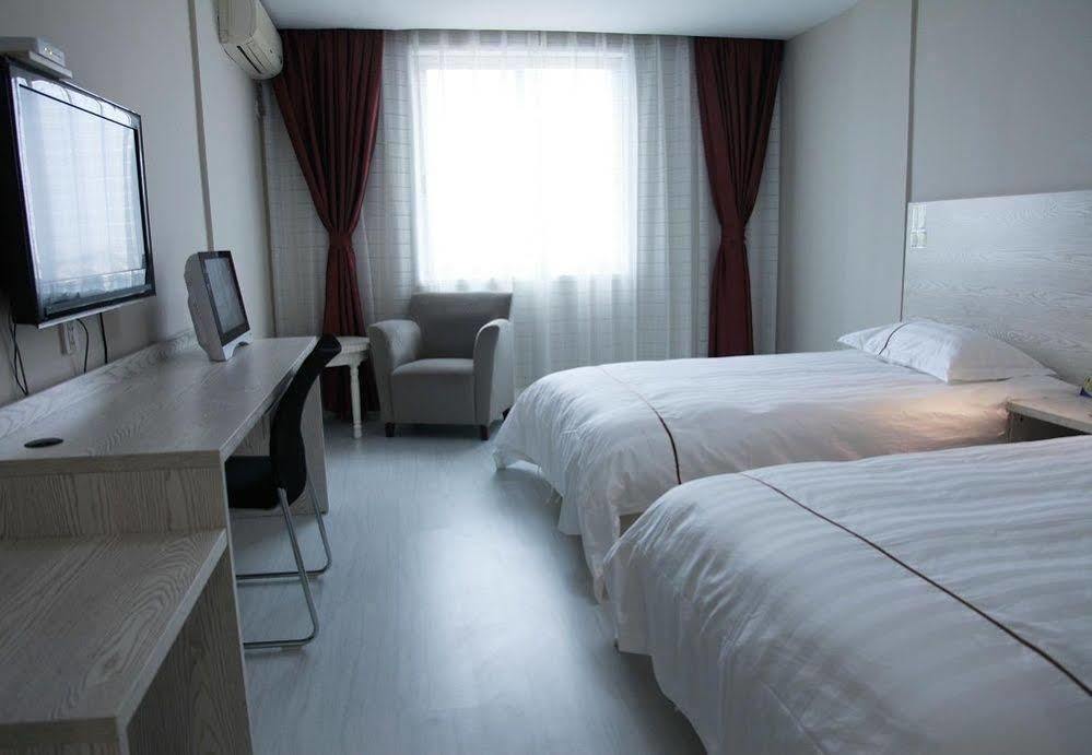 Nanxun Huzhou Youyou Holiday Hotel المظهر الخارجي الصورة