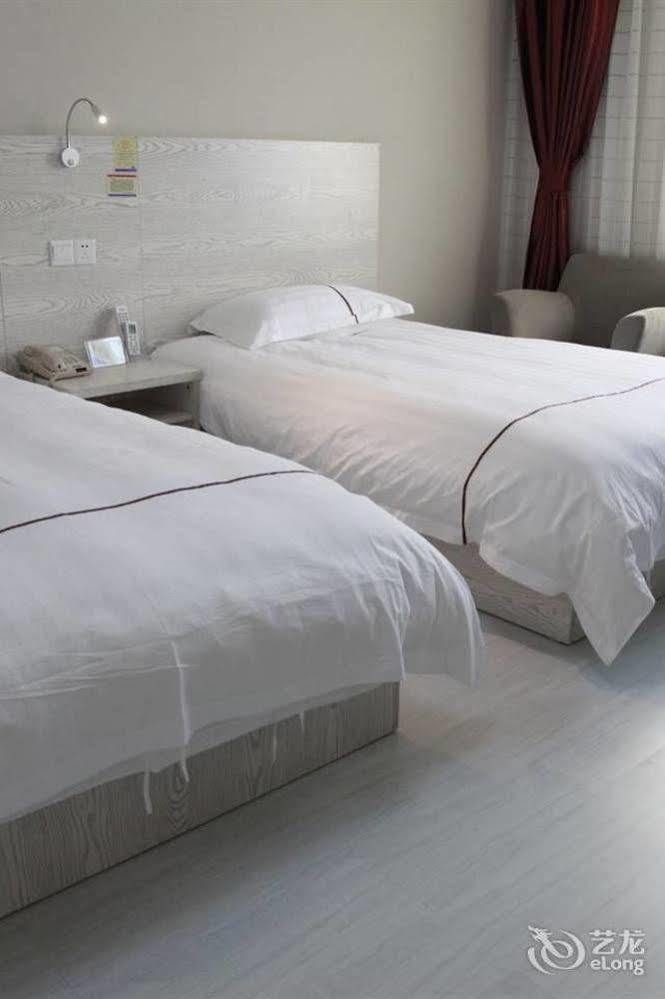 Nanxun Huzhou Youyou Holiday Hotel المظهر الخارجي الصورة