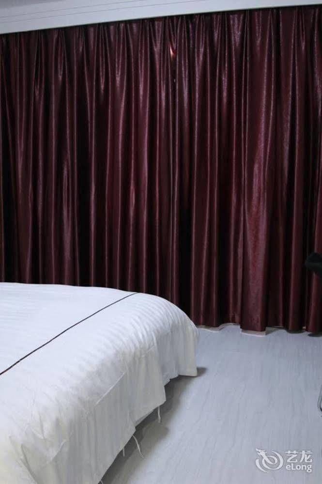 Nanxun Huzhou Youyou Holiday Hotel المظهر الخارجي الصورة